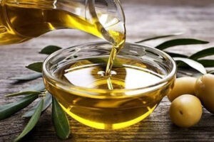 camphor-essential-oil